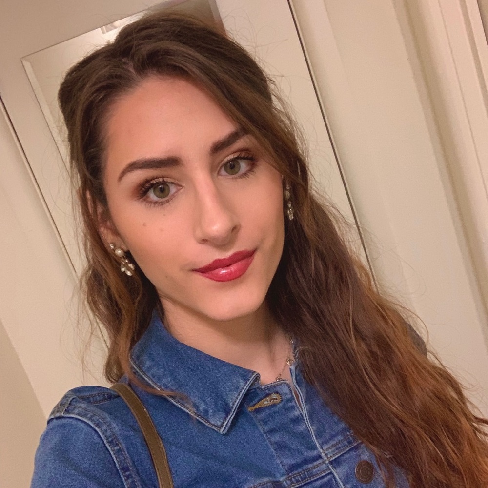 Meet your Posher, Rebecca